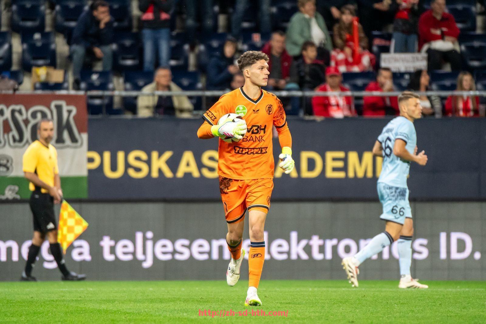 华体会hth登录入口-拜仁慕尼黑对德甲整体竞争力的扶持与拉动作用